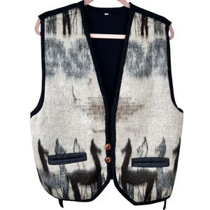 Vintage Vest Size XLarge Cream Black Button Up Patterned Llamas Animals